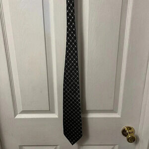 Men’s Thailand Tie